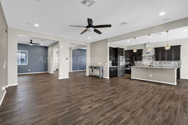 Building Photo - 5116 N 185th Ave