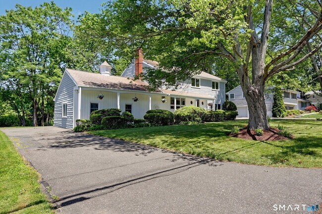Building Photo - 145 Casmir Dr