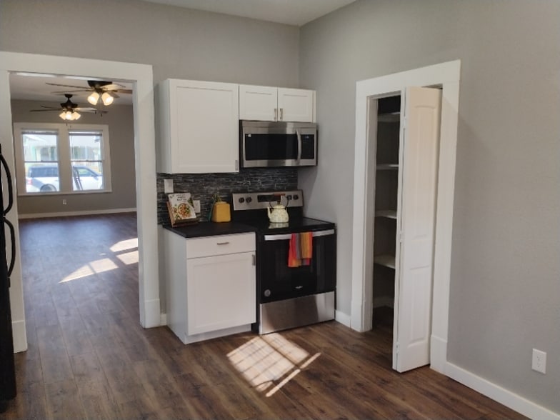 Building Photo - 1120 Rigsby Ave