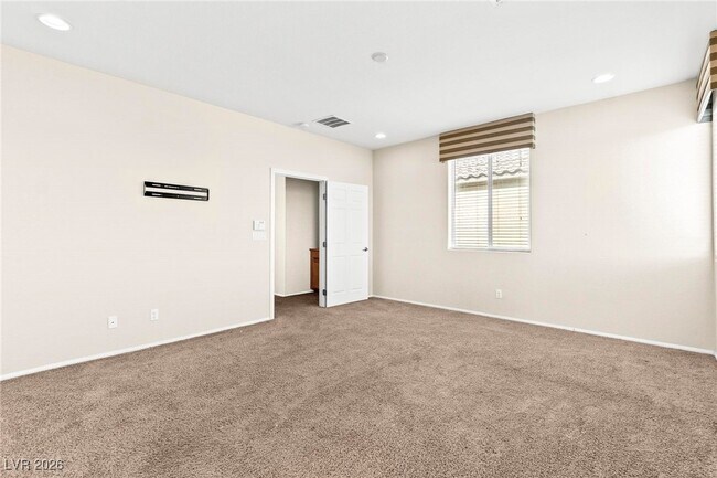 Building Photo - 713 Tall Arrow Ave