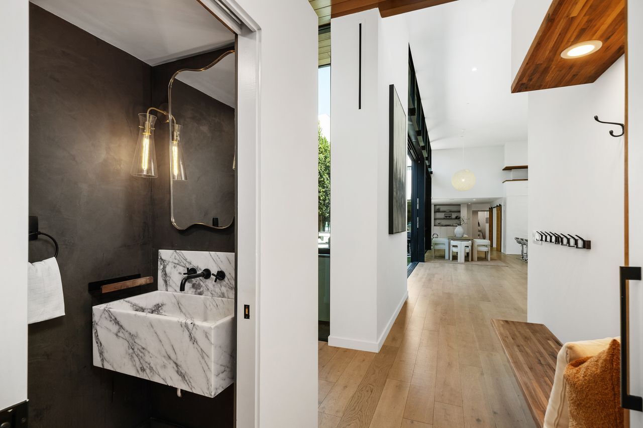 Building Photo - 8617 Higuera St