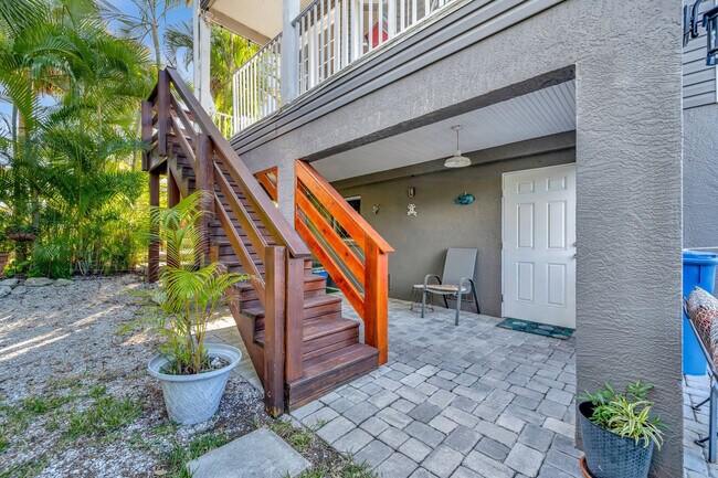 Building Photo - 28 Michiana Dr