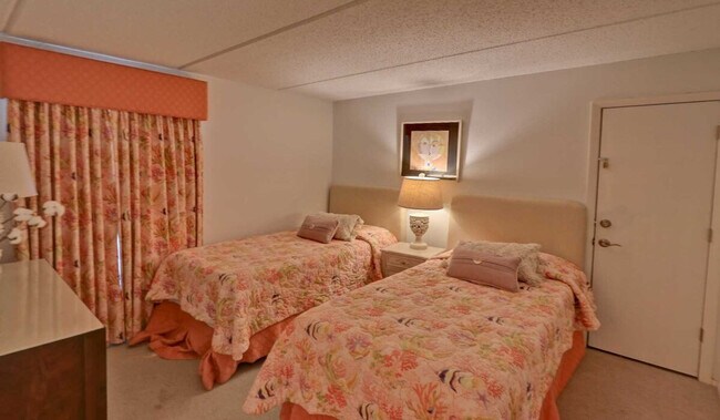 Building Photo - 2216 Gulf Blvd