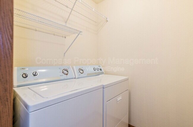 Building Photo - 10939 64th Ave