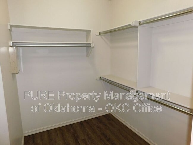 Building Photo - 2121 NW 157th St