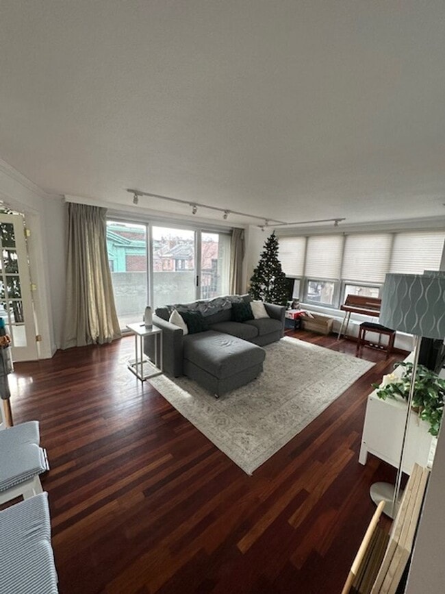 Building Photo - The Dorchester