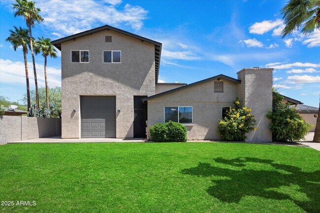 Building Photo - 5751 E Ludlow Dr