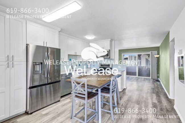 Building Photo - 5051 La Jolla Blvd