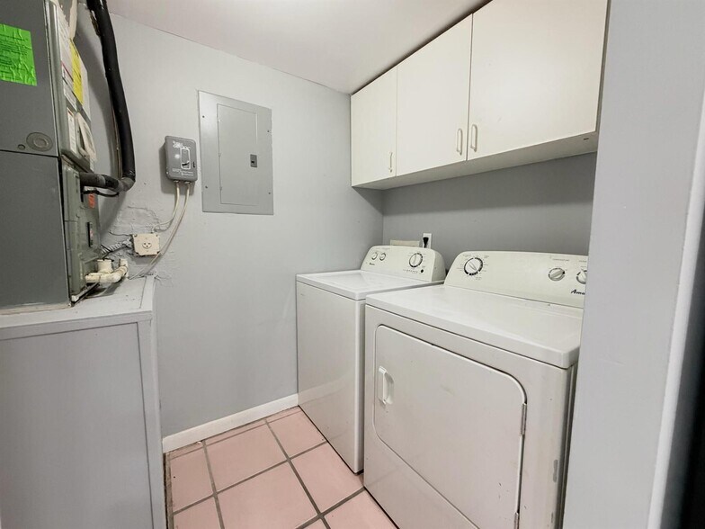 Building Photo - 4987 Sable Pine Cir