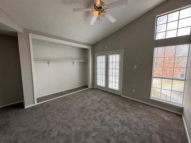 Building Photo - 9823 Summerwood Cir