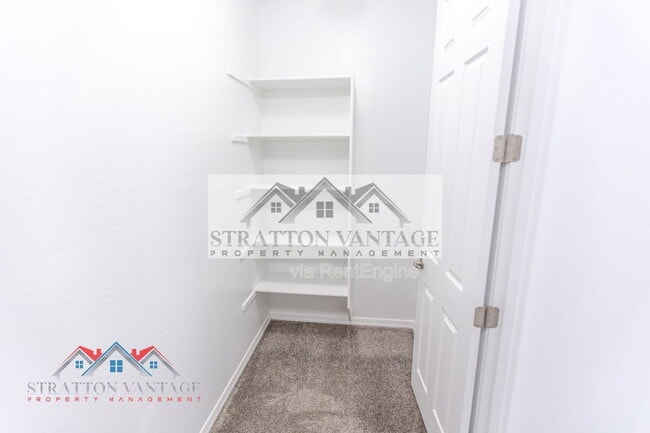 Building Photo - 22486 E Russet Rd