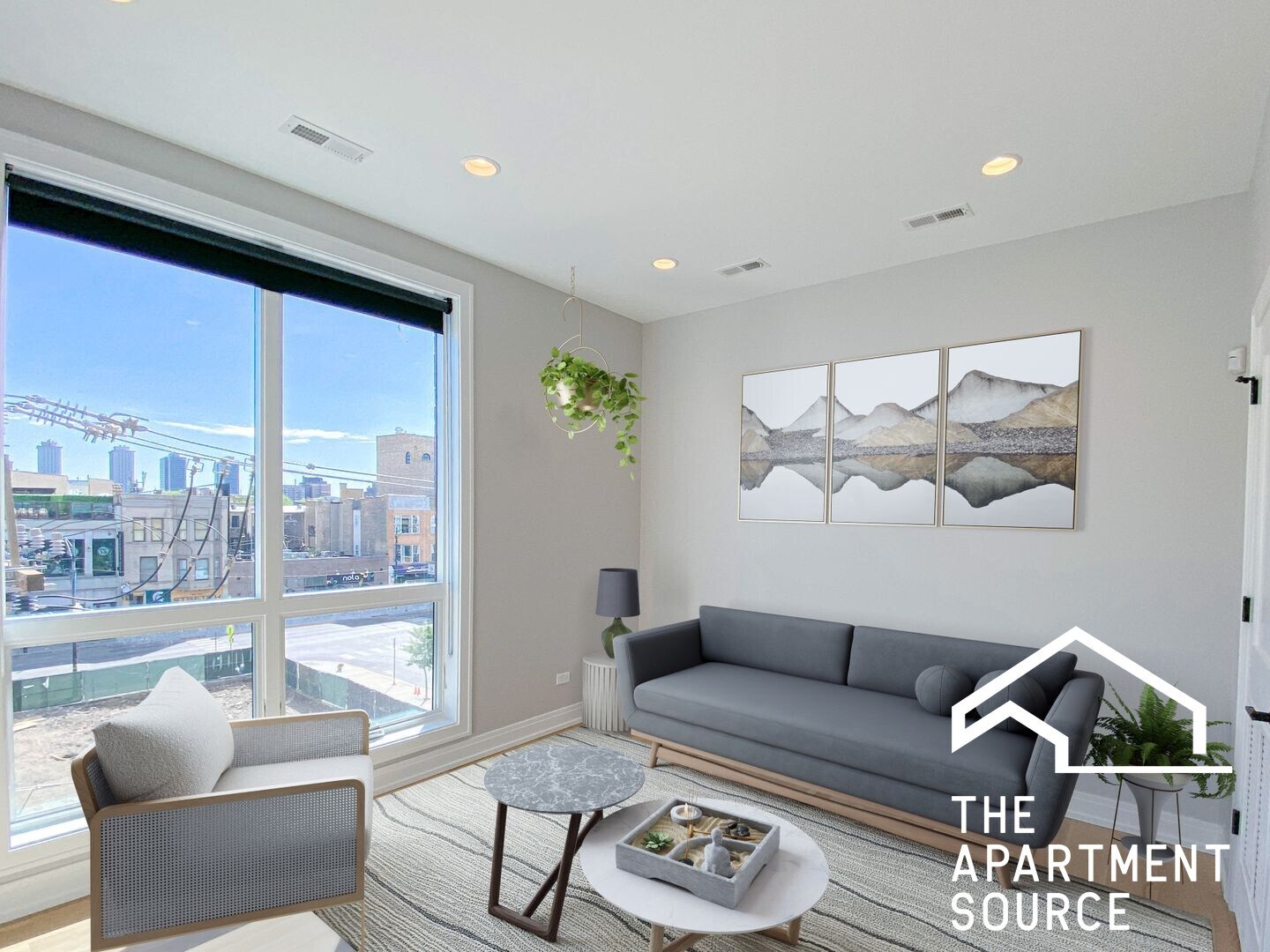 Building Photo - 1050 W Cornelia Ave