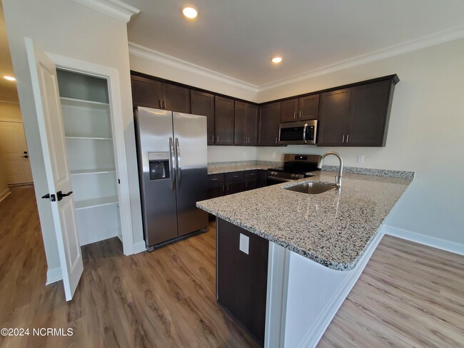 Building Photo - 2124 S Kali Ln