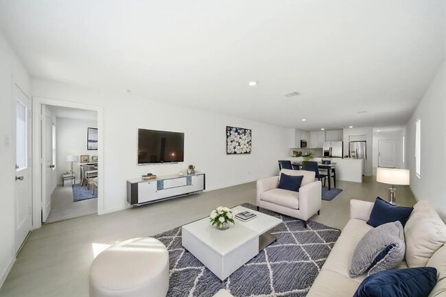 Building Photo - 5643 Shelford Birch Dr