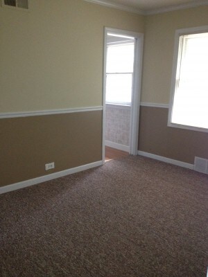 Building Photo - 806 S Julian St