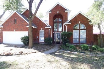 Building Photo - 5901 Louisville Dr