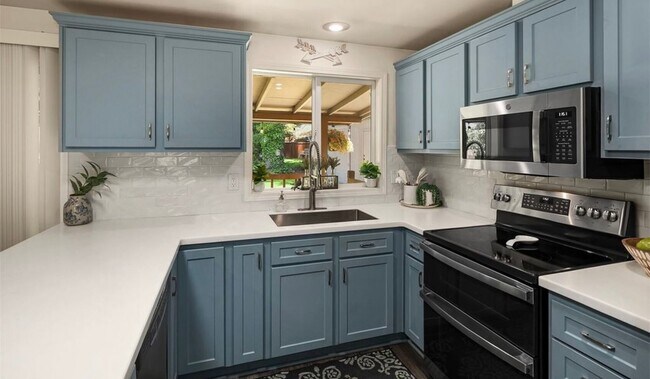 Building Photo - Updated 3-Bedroom Rambler with Large Yard in North Bend