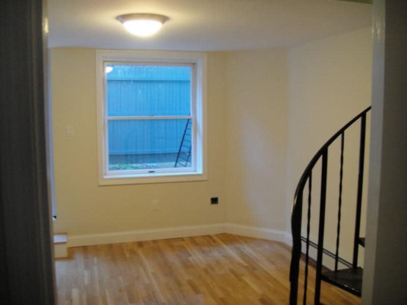 Building Photo - 34 Sussex St