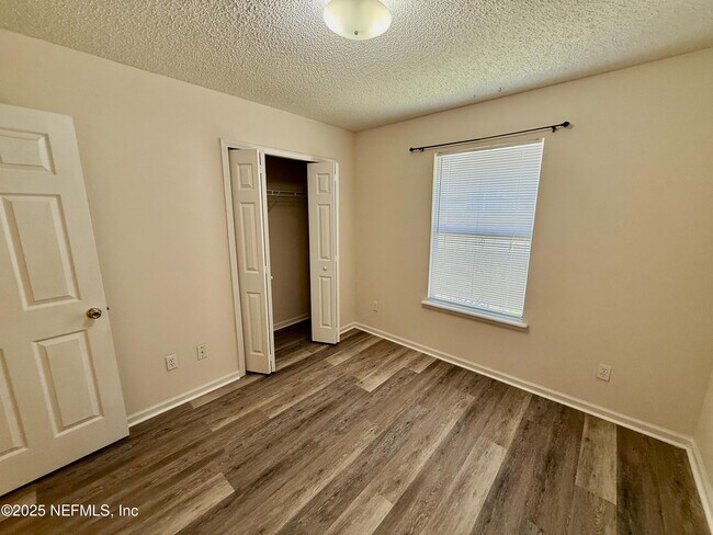 Building Photo - 1143 Summer Springs Drive
