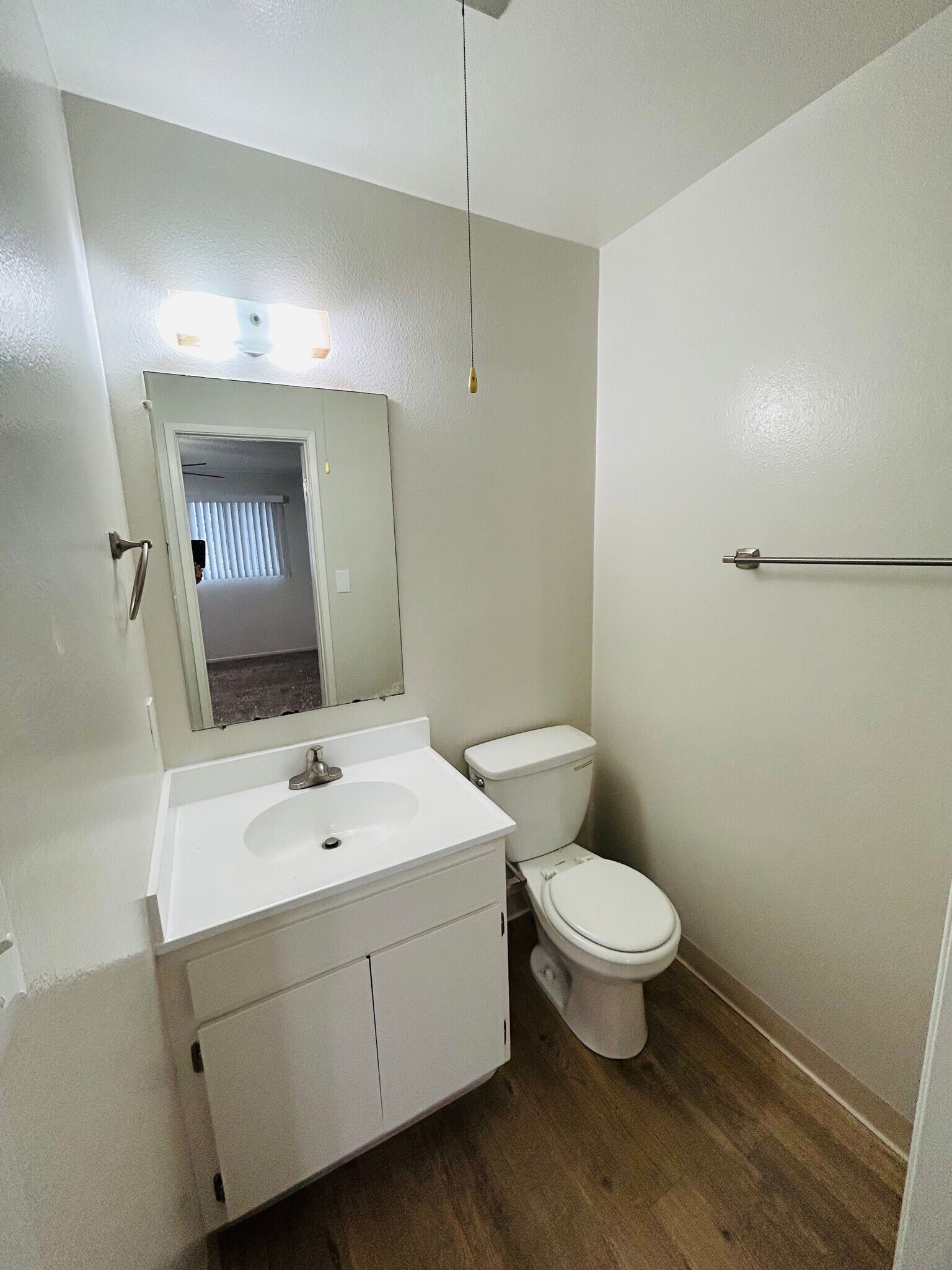 Building Photo - 1135 W I St