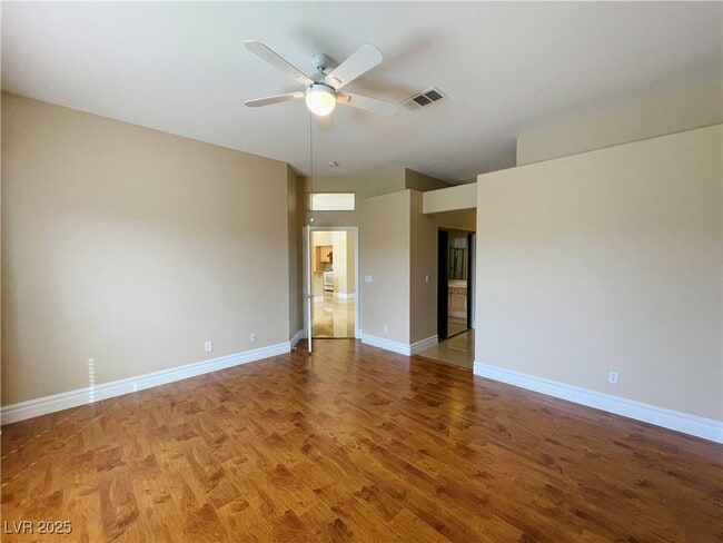 Building Photo - 231 Cliff Valley Dr