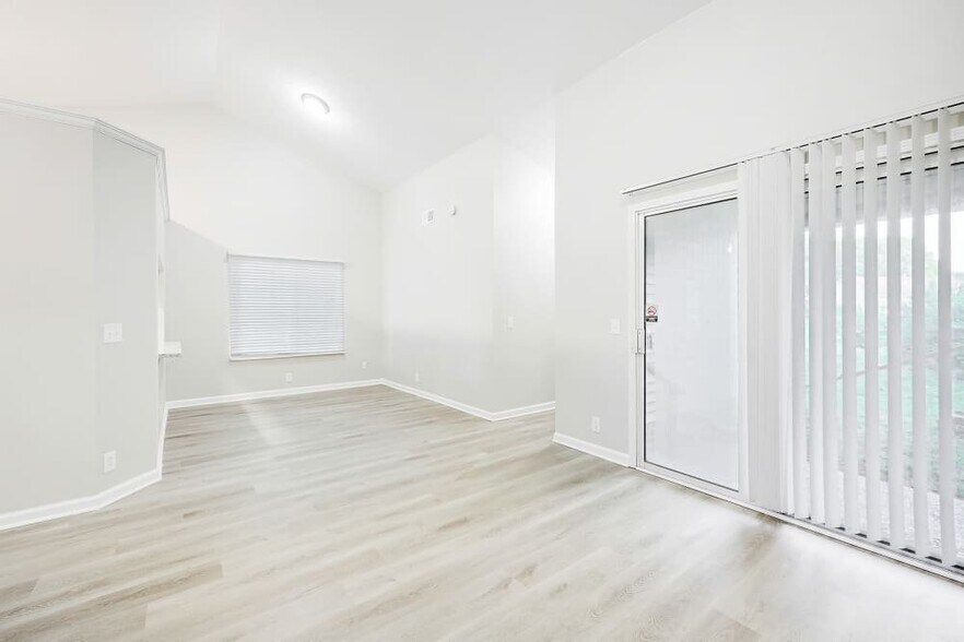Building Photo - 608 Brentmeadow Cir