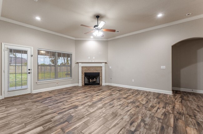 Building Photo - 2091 Eagle Dr