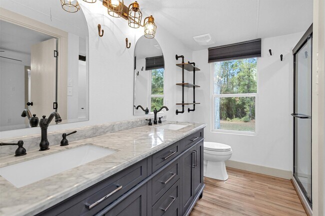 Building Photo - 5500 Penny Rd