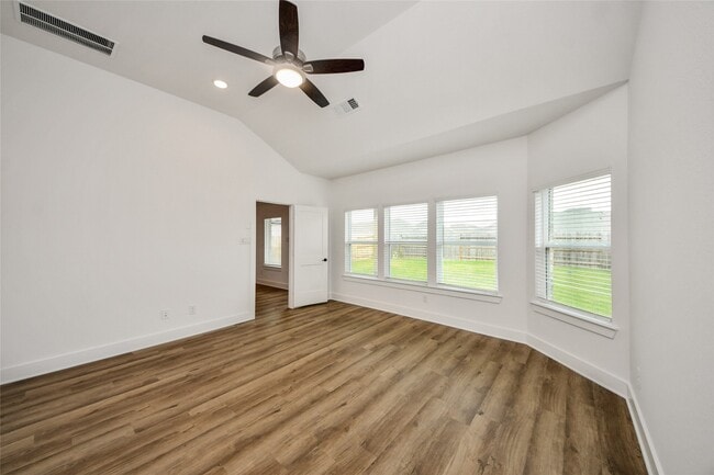 Building Photo - 8046 Kay Hbr Dr