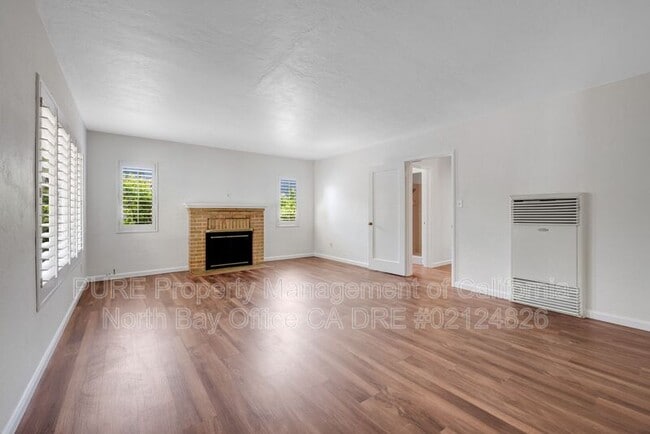 Building Photo - 1536 Madrona Ave