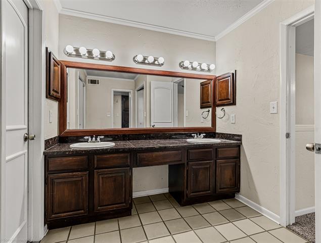 Building Photo - 436 Yacht Club Dr