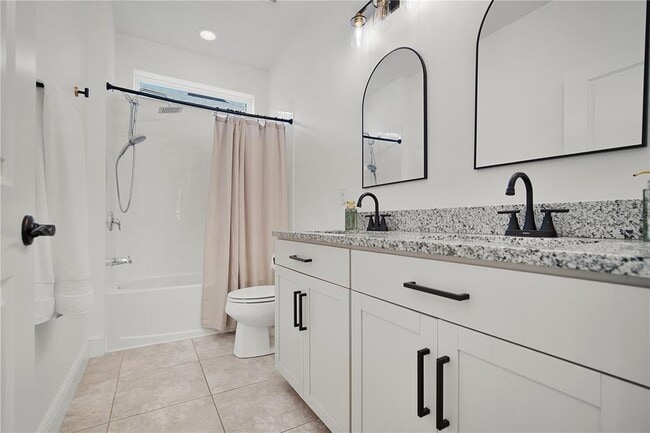 Building Photo - 15419 Uglis Aly