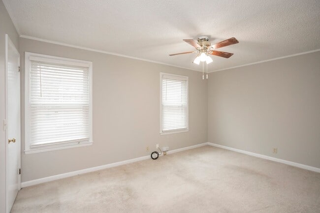 Building Photo - 5419 Hickory Park Dr