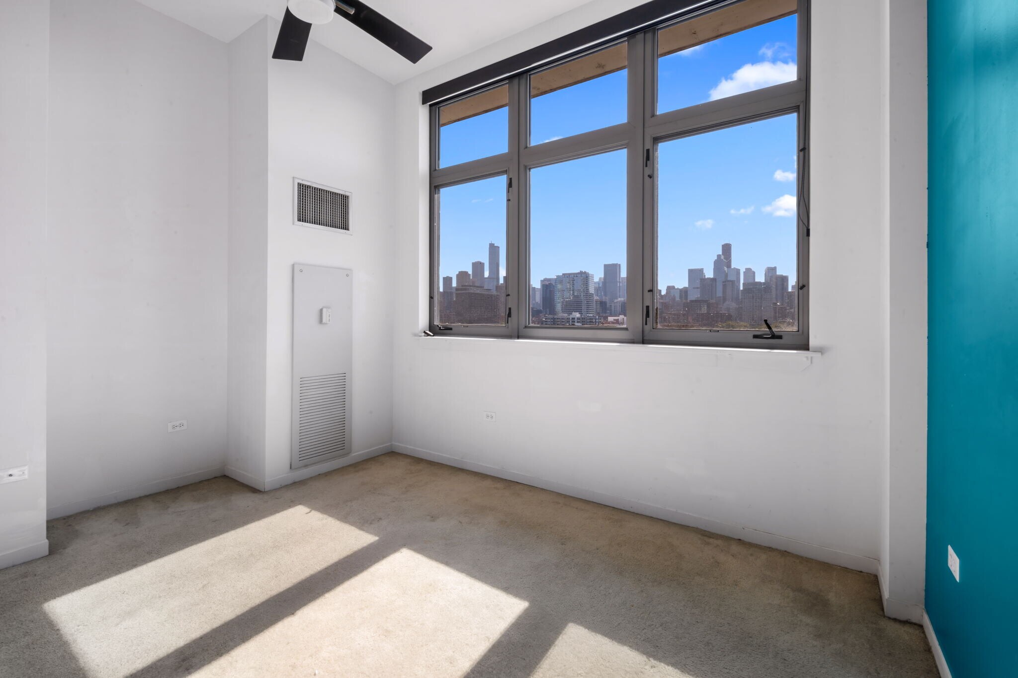 2nd bedroom with skyline views - 511 W Division St