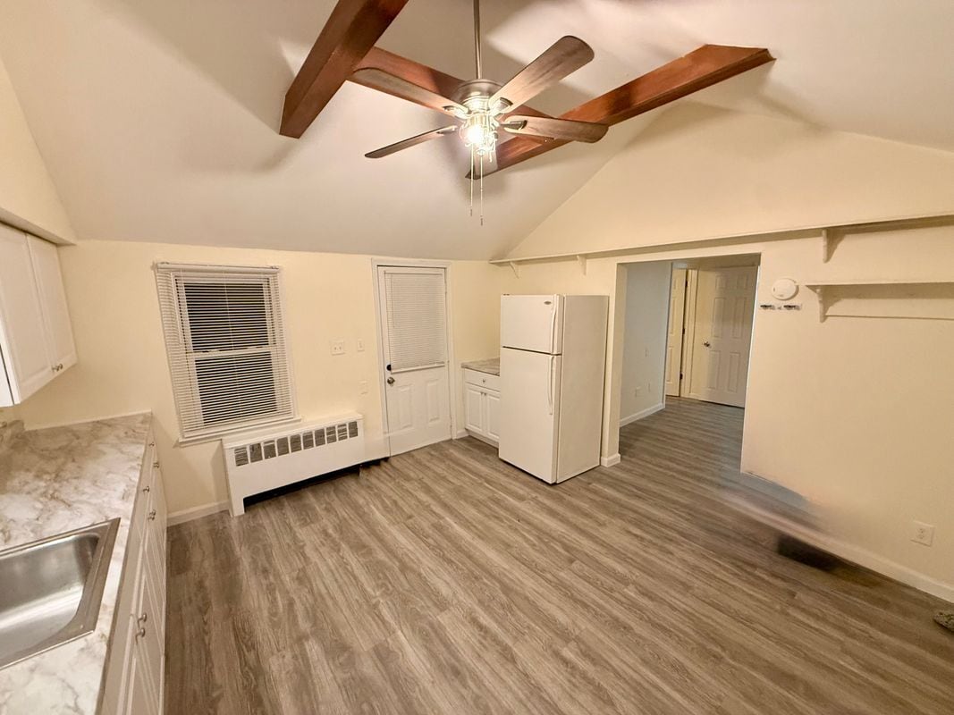 Building Photo - 203 Berkshire Dr