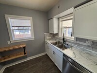 Building Photo - Updated 2-Bedroom Home on the West End of Council Bluffs