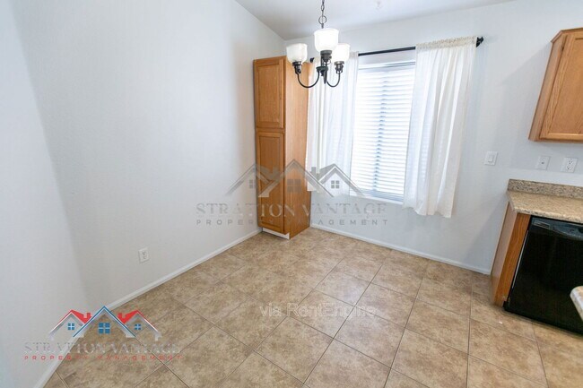 Building Photo - 4149 E Azurite Rd