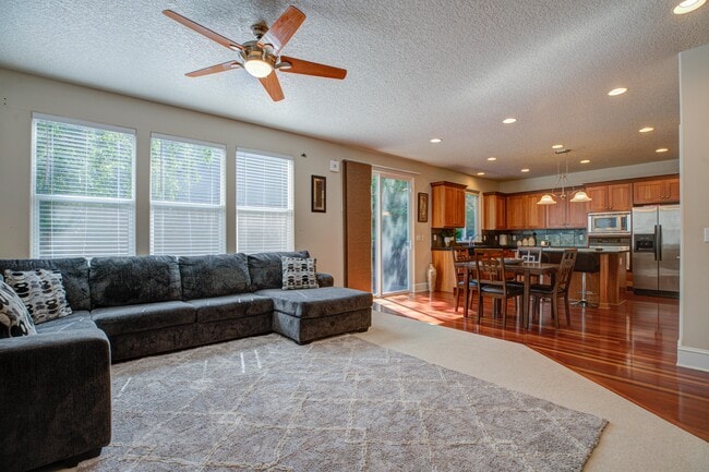 Building Photo - 4588 NW Corazon Terrace