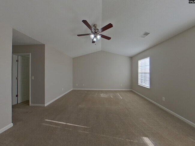 Building Photo - 204 Fox Grove Cir