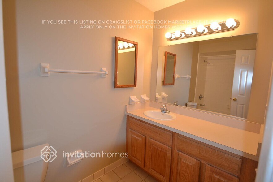 Building Photo - 727 Coquina Ct