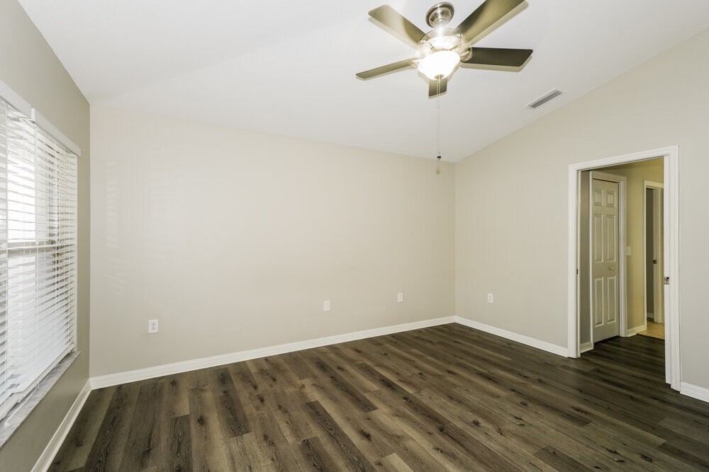 Building Photo - 423 Fern Gulley Dr