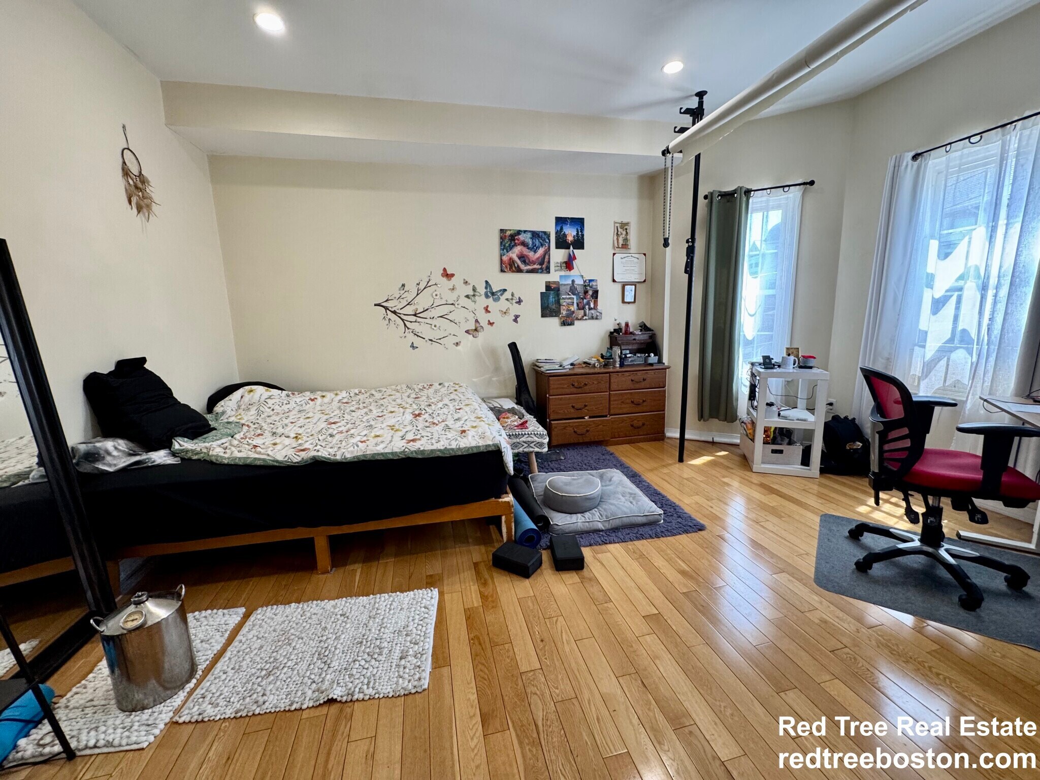 Building Photo - 22 Elmore St