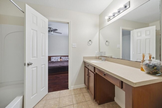 Building Photo - 5526 Wild Milberry Dr