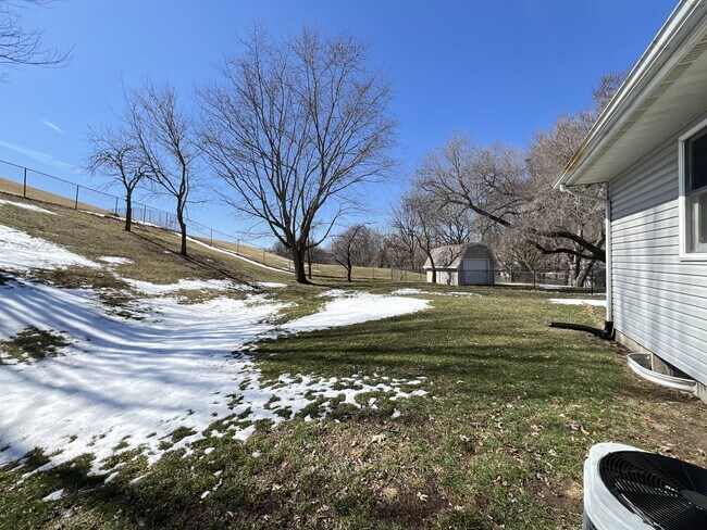 Building Photo - 3690 Keystone Dr