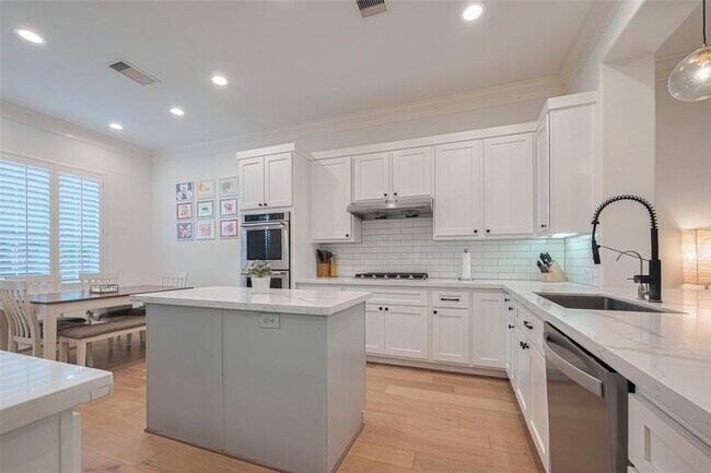 Building Photo - 14439 Basalt Ln