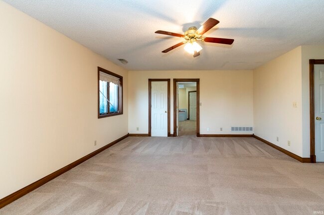 Building Photo - 5435 Kiowa Cir