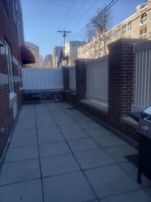 Building Photo - 332 Franklin St