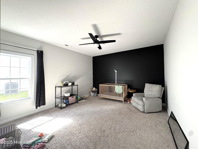 Building Photo - 461 Worsley Wy