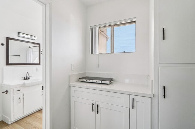 Floorplan - 15444-15454 Chatsworth St.