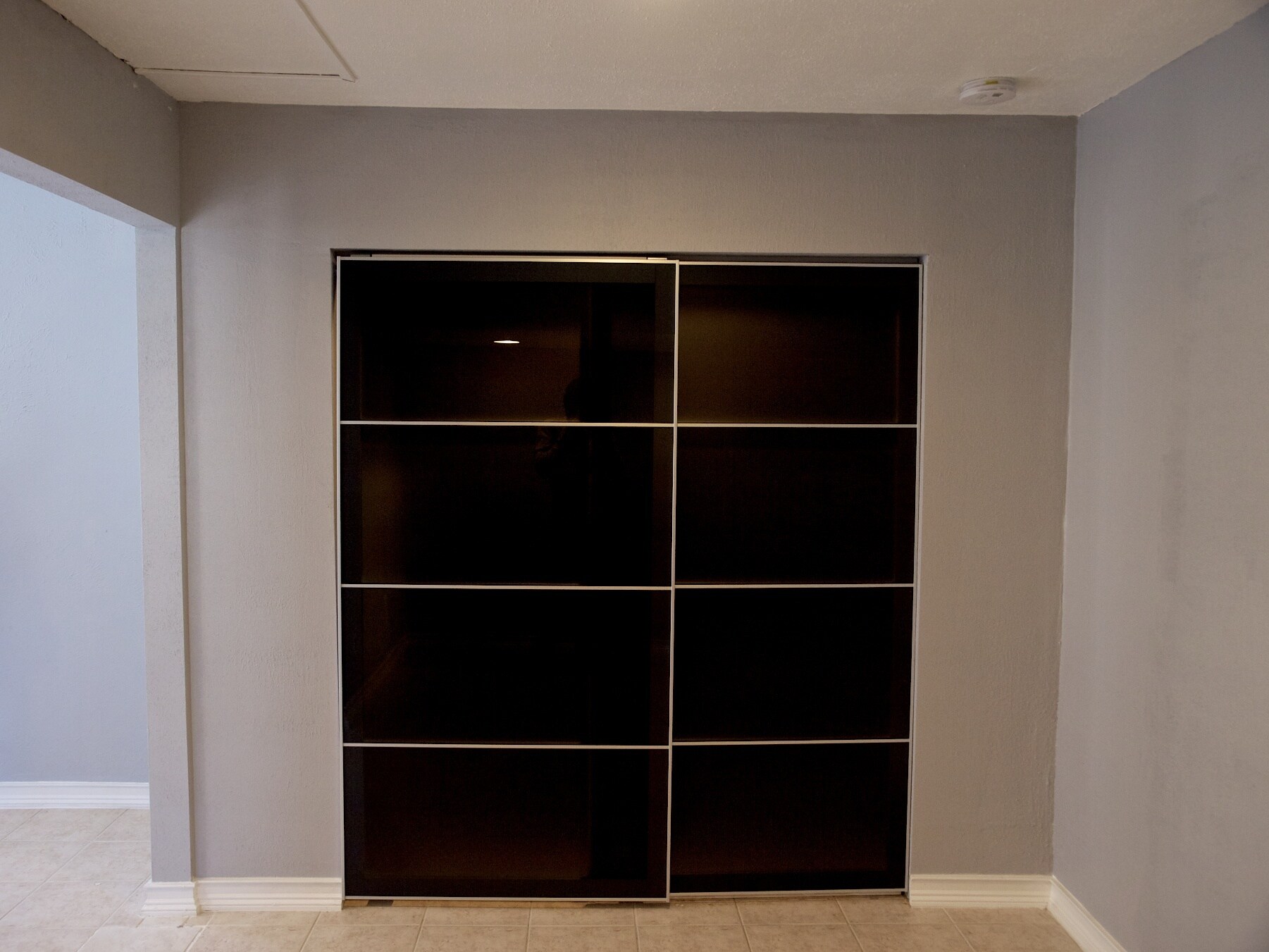 closet door - 3907 Willbert Rd